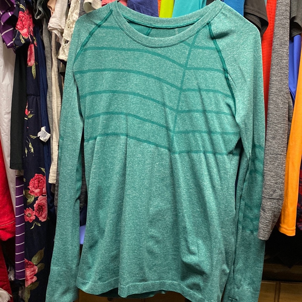 Oiselle long sleeve run top